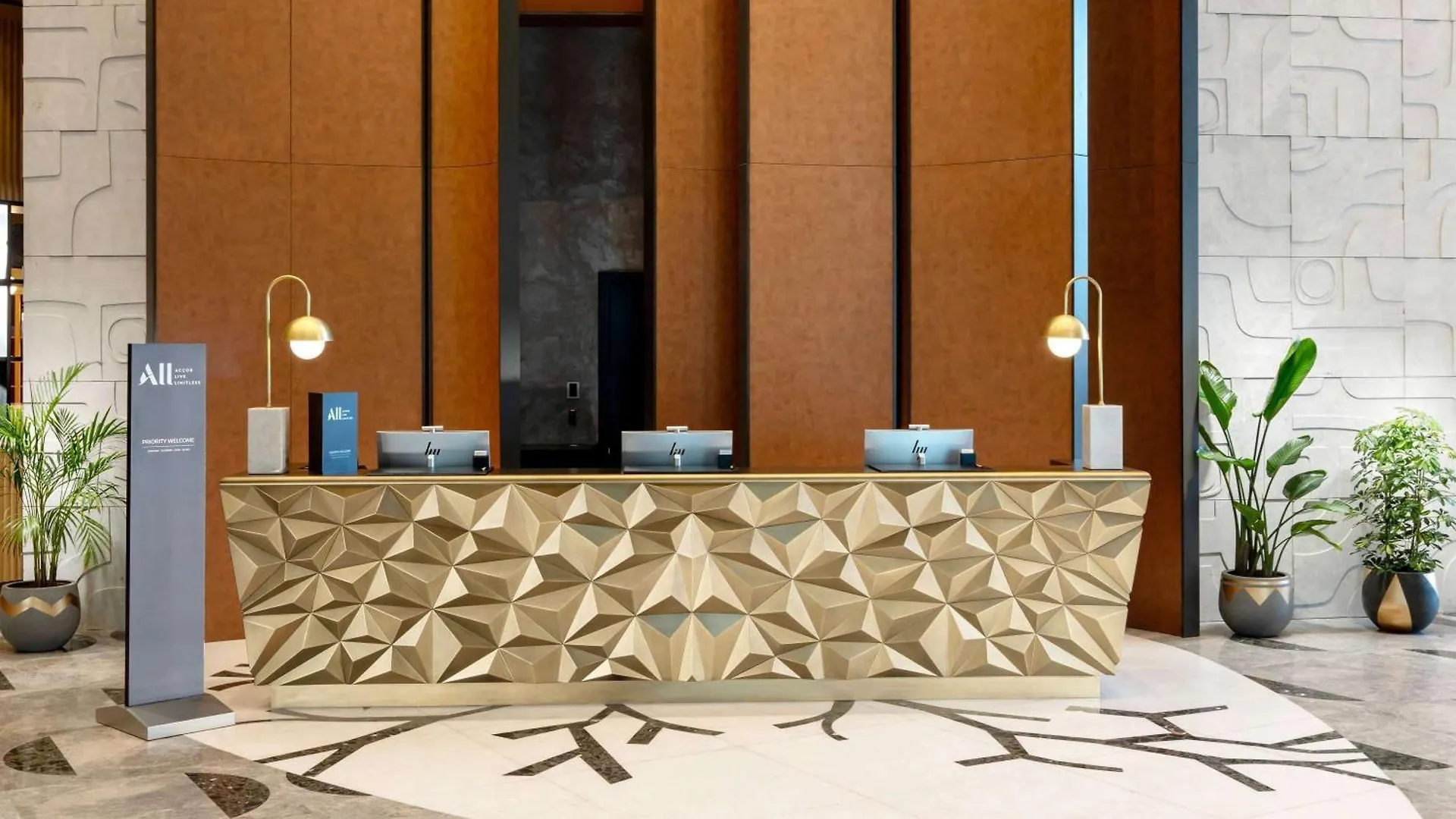 Moevenpick Hotel Istanbul Marmara Sea 5*,